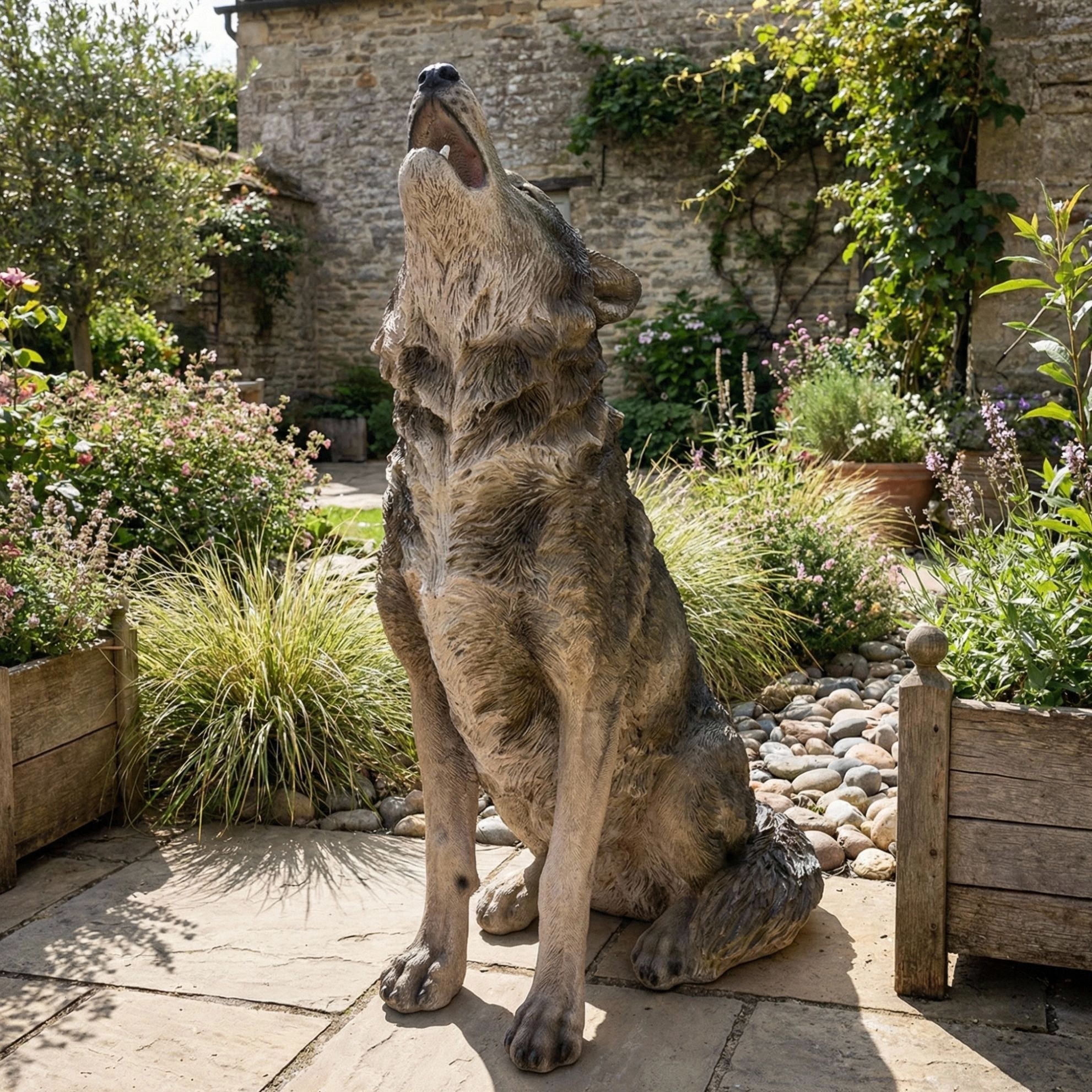 29.72″ H x 17.91″ L Simulated Howling Wolf Garden Statue, Resin Indoor & Outdoor Courtyard Ornament, Art Craft Decoration & Unique Gift for Home & Garden