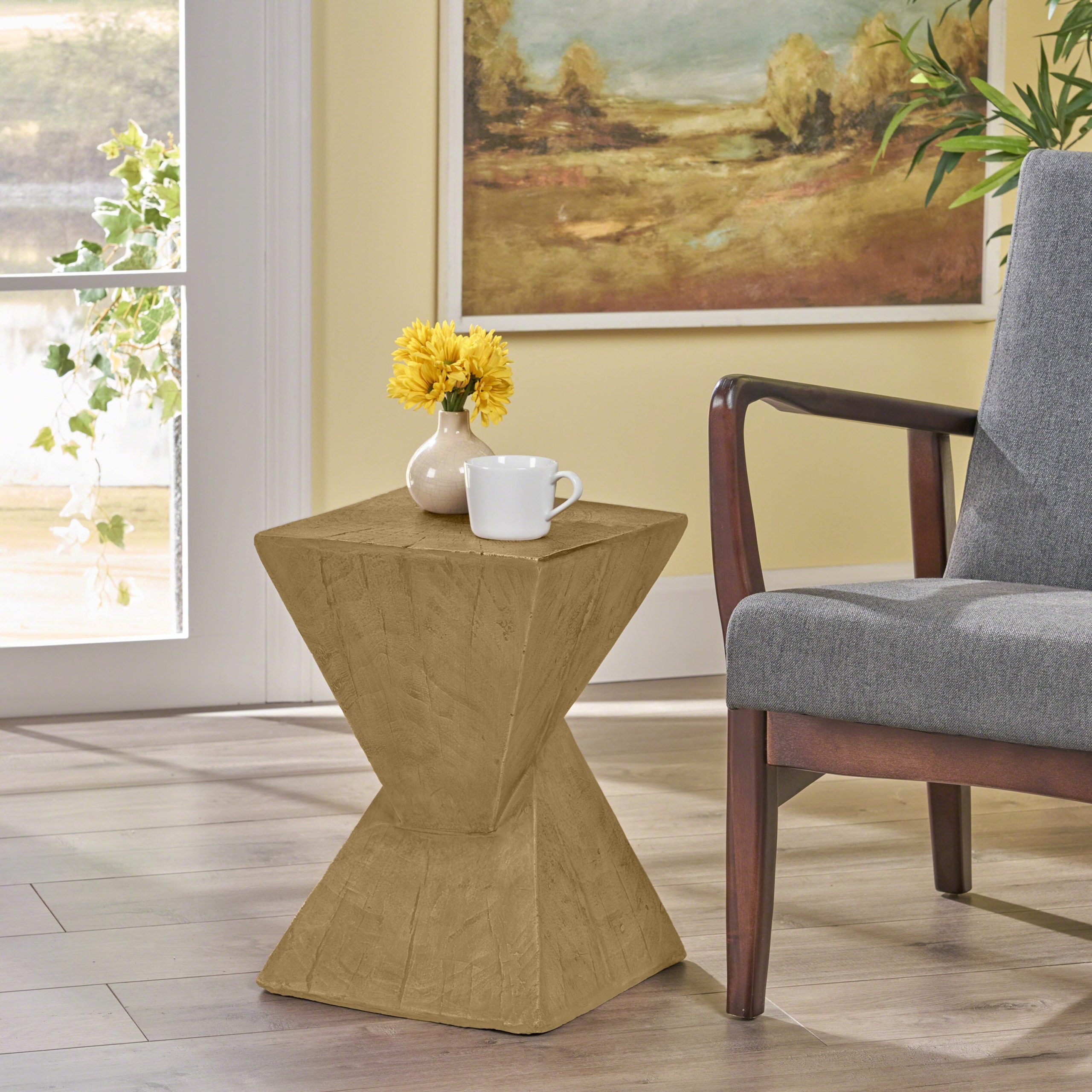 TESS Modern Side Table – Stylish End Table Compatible with Living Room, Bedroom, or Office,Versatile Home Furniture,Light Natural Color