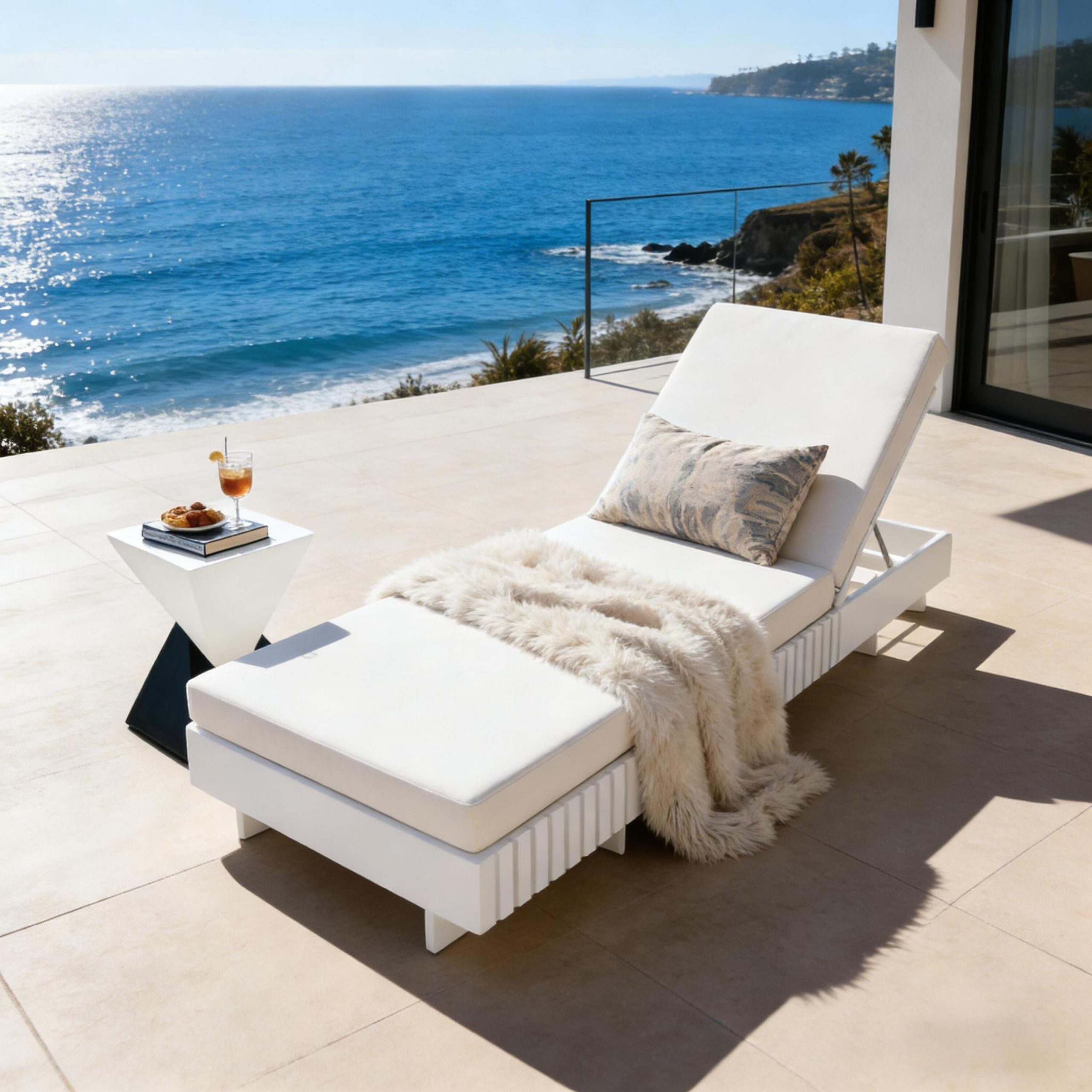 White Acacia Solid Wood Outdoor Chaise Lounge with Cream 3-Fold Water-Repellent Cushion, 400lbs Capacity, Modern Patio Sun Lounger for Garden, Poolside