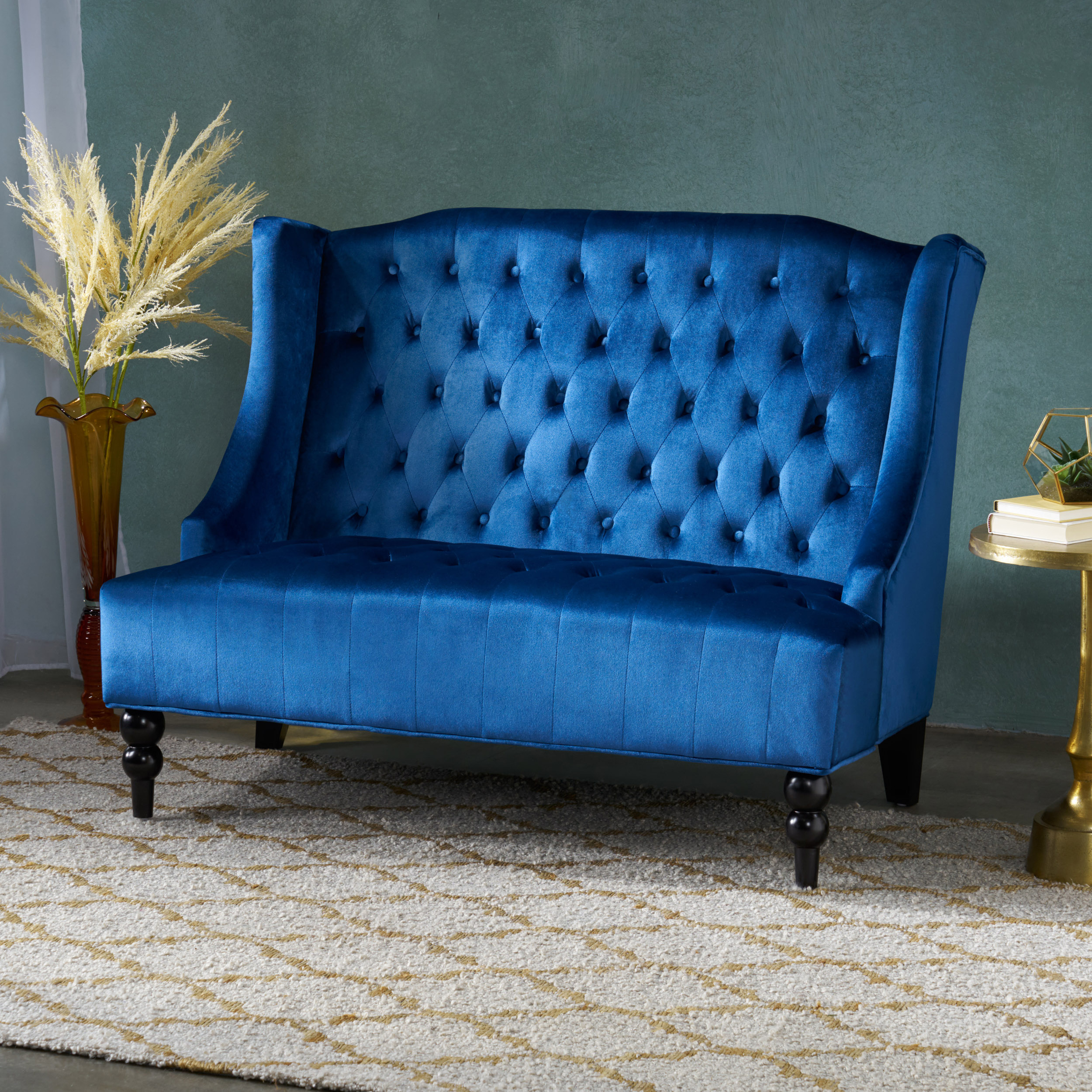 LOVESEAT