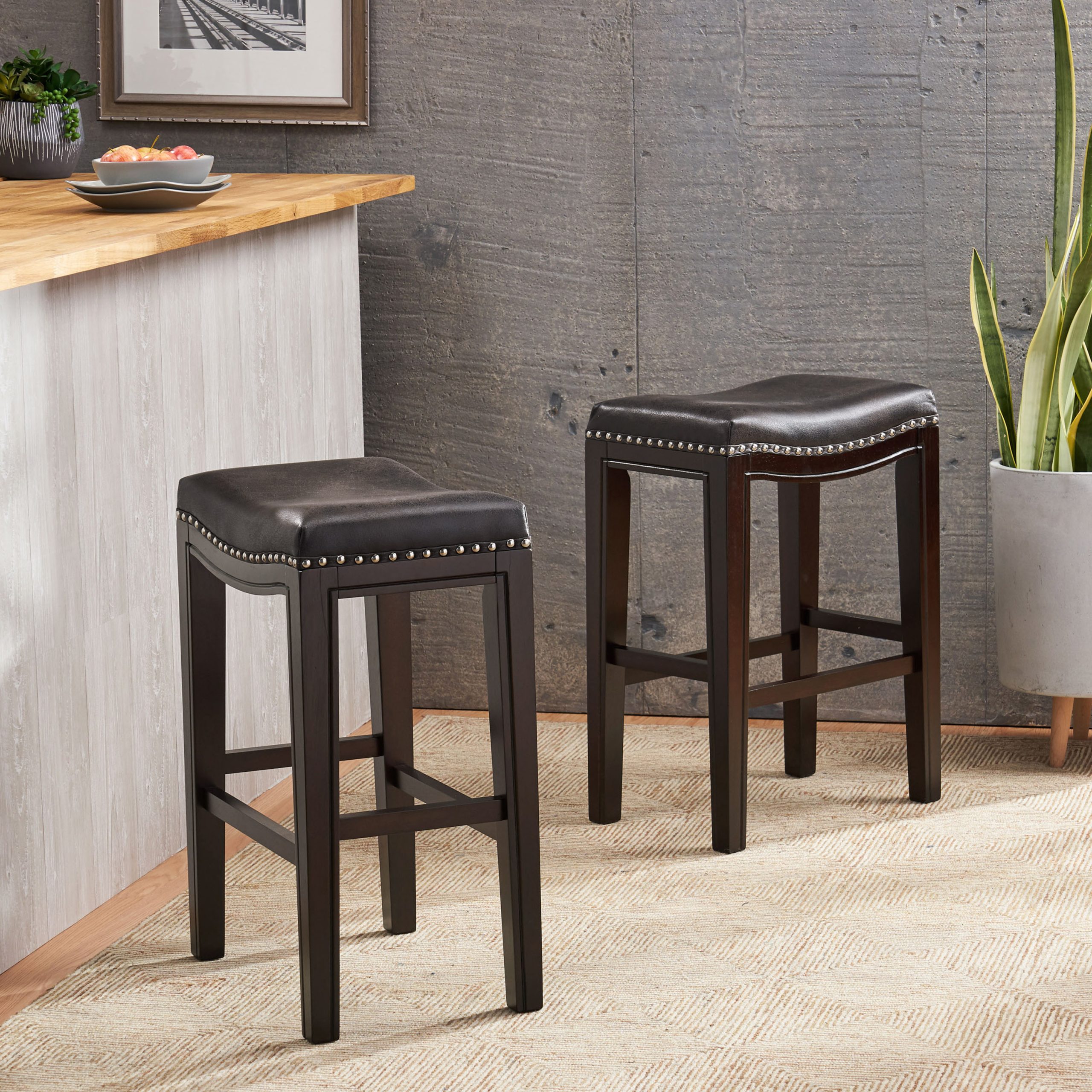 TIFFIN STUDDED COUNTER STOOL MP2 (set of 2)
