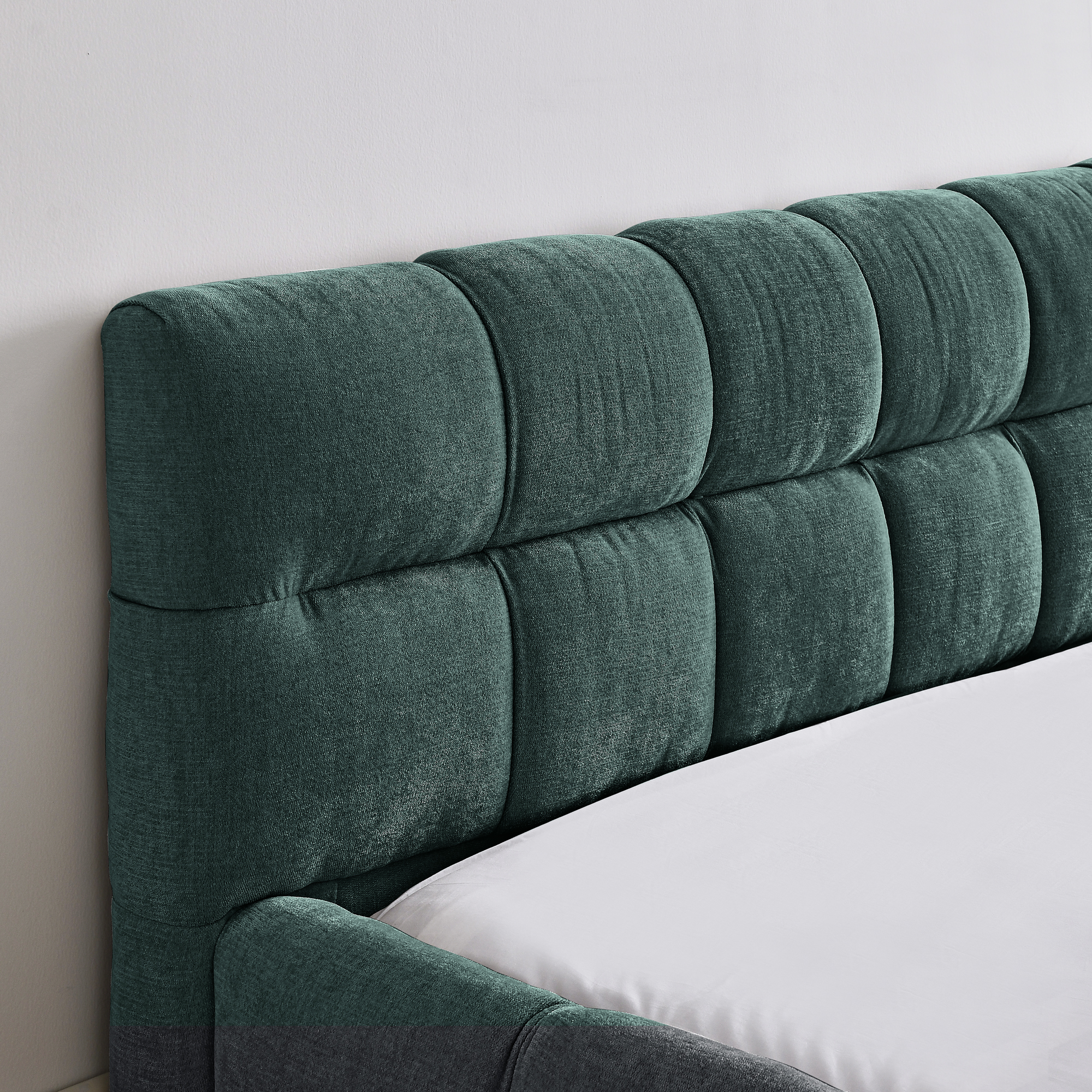 Queen Size Upholstered Bed Frame with Thick Fabric, Chenille Fabric Grounded Queen Size Platform Bed with Headboard and Solid Frame. No Box Spring Needed, GREEN(68''*86.5''*23.5'') - Image 4
