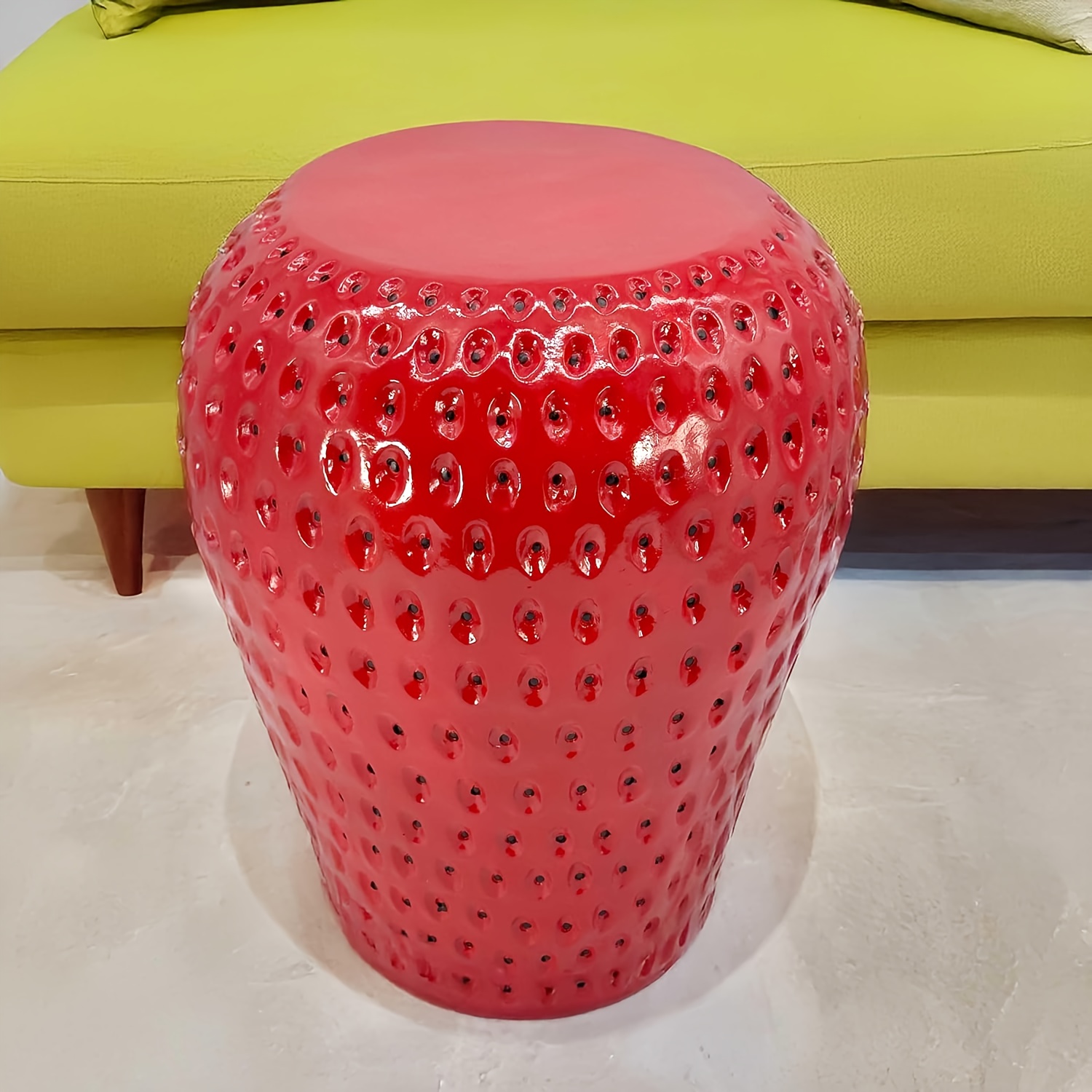 Strawberry Fruit Stool, 13.4"Oversized Resin Stool, Side Table, Home Decor Plant Stand Garden Indoor Outdoor Decorations, Multi-Purpose Innovative Garden Furniture - Image 5