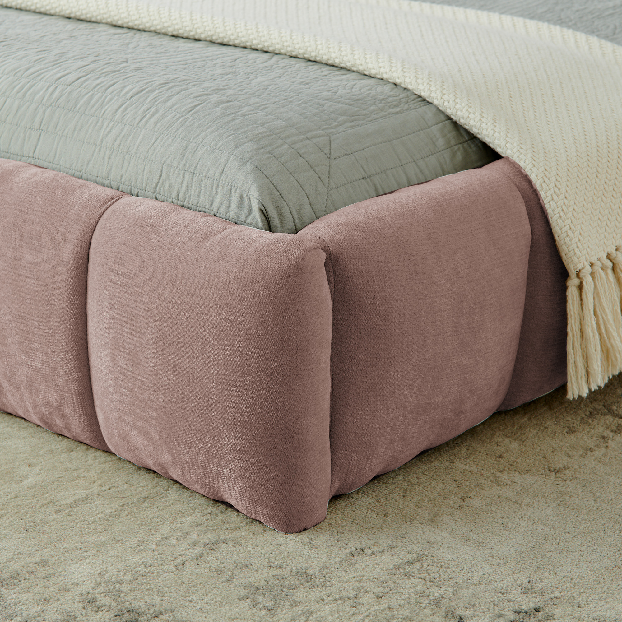 California King size Upholstered Bed Frame with Thick Fabric, Chenille Fabric Grounded Queen Size Platform Bed with Headboard and Solid Frame. No Box Spring Needed-Pink(90.5''*80.5''*31'') - Image 5