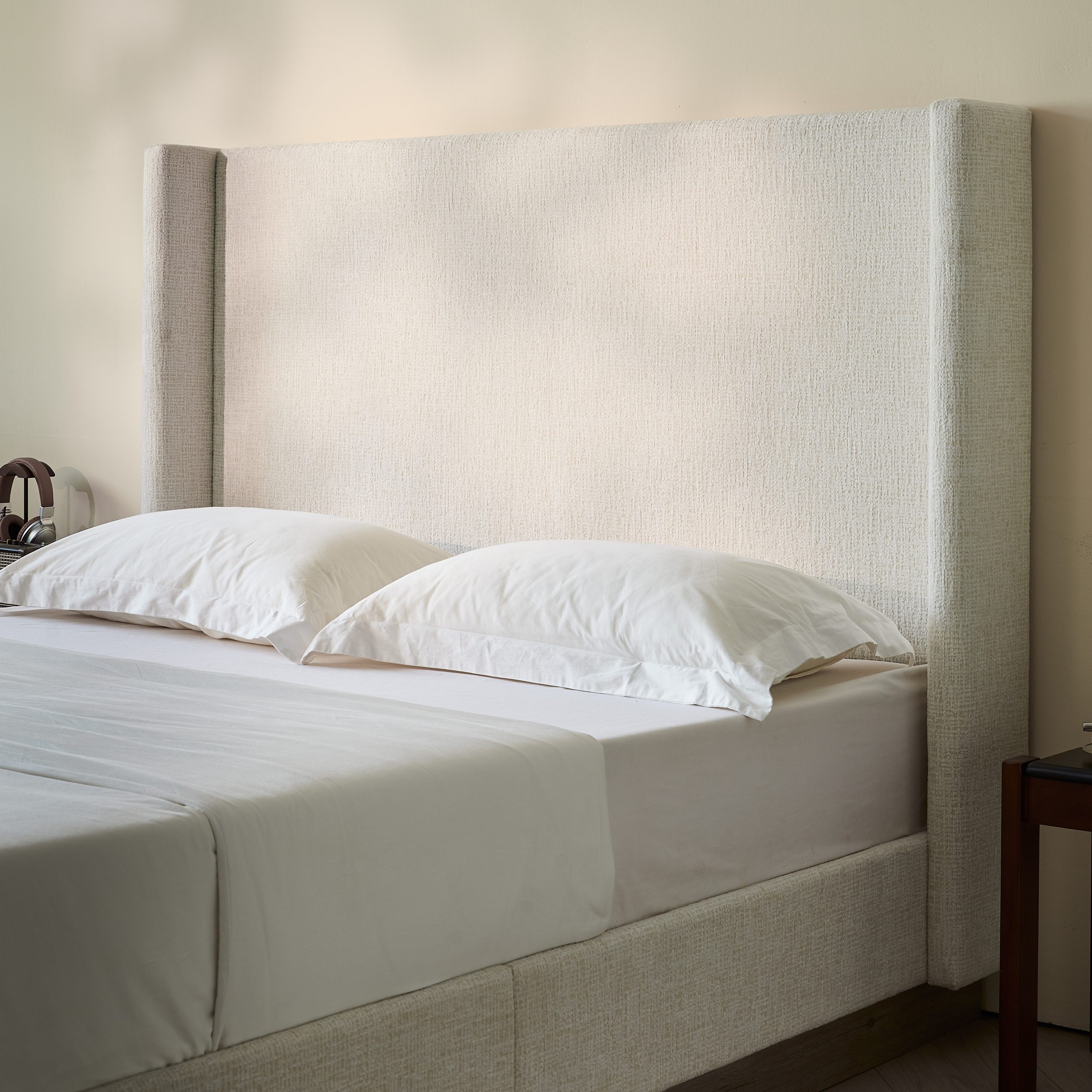 Hosford Upholstered Wingback Bed / Upholstered Wood Base Platform Bed / 52.5" High Headboard / Minimalist / Rusticity / No Box Spring Needed / Queen / Oat Boucle / No Noise - Image 3