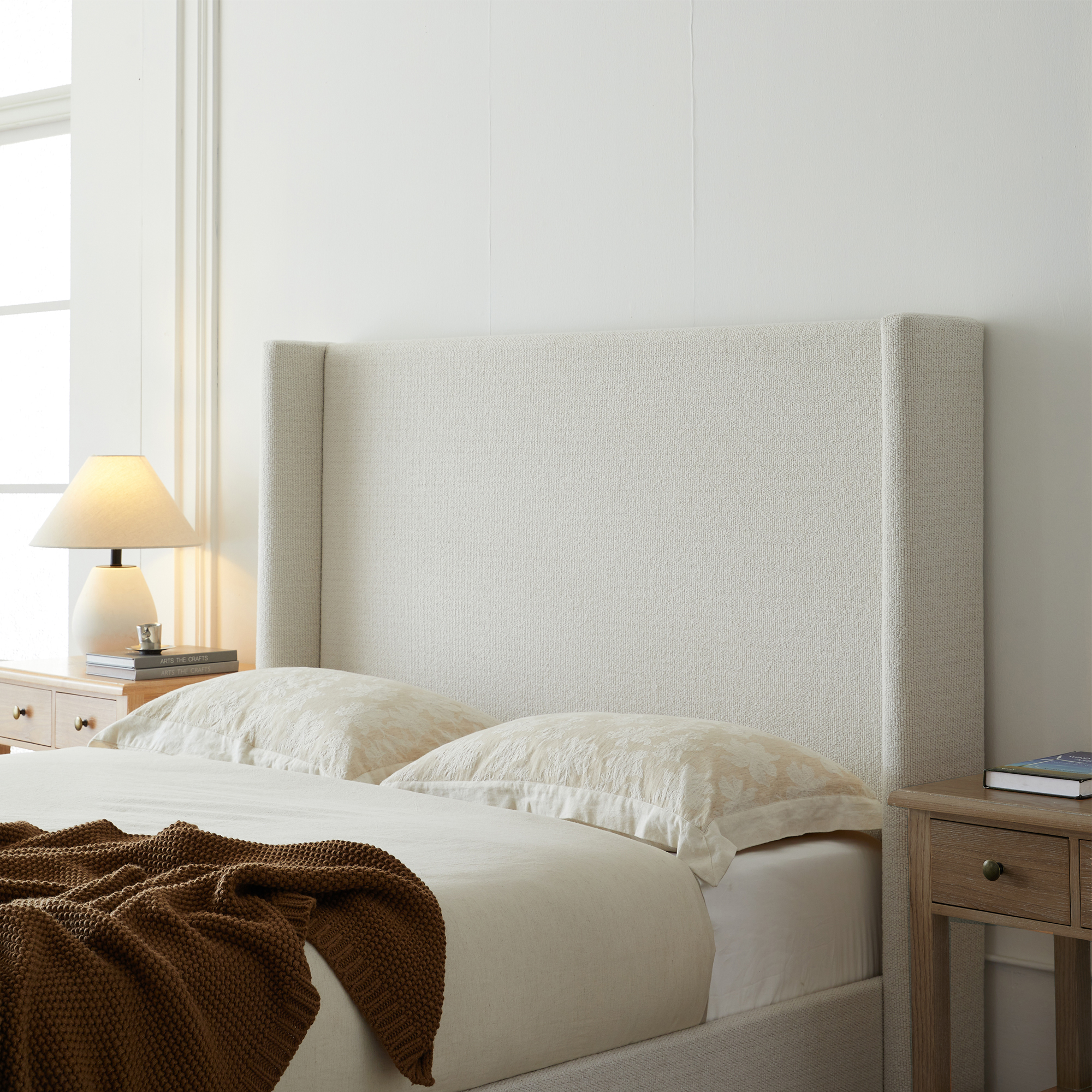 Hosford Upholstered Wingback Bed / Upholstered Wood Base Platform Bed / 52.5" High Headboard / Minimalist / Rusticity / No Box Spring Needed / King / Cream White Boucle / No Noise - Image 3