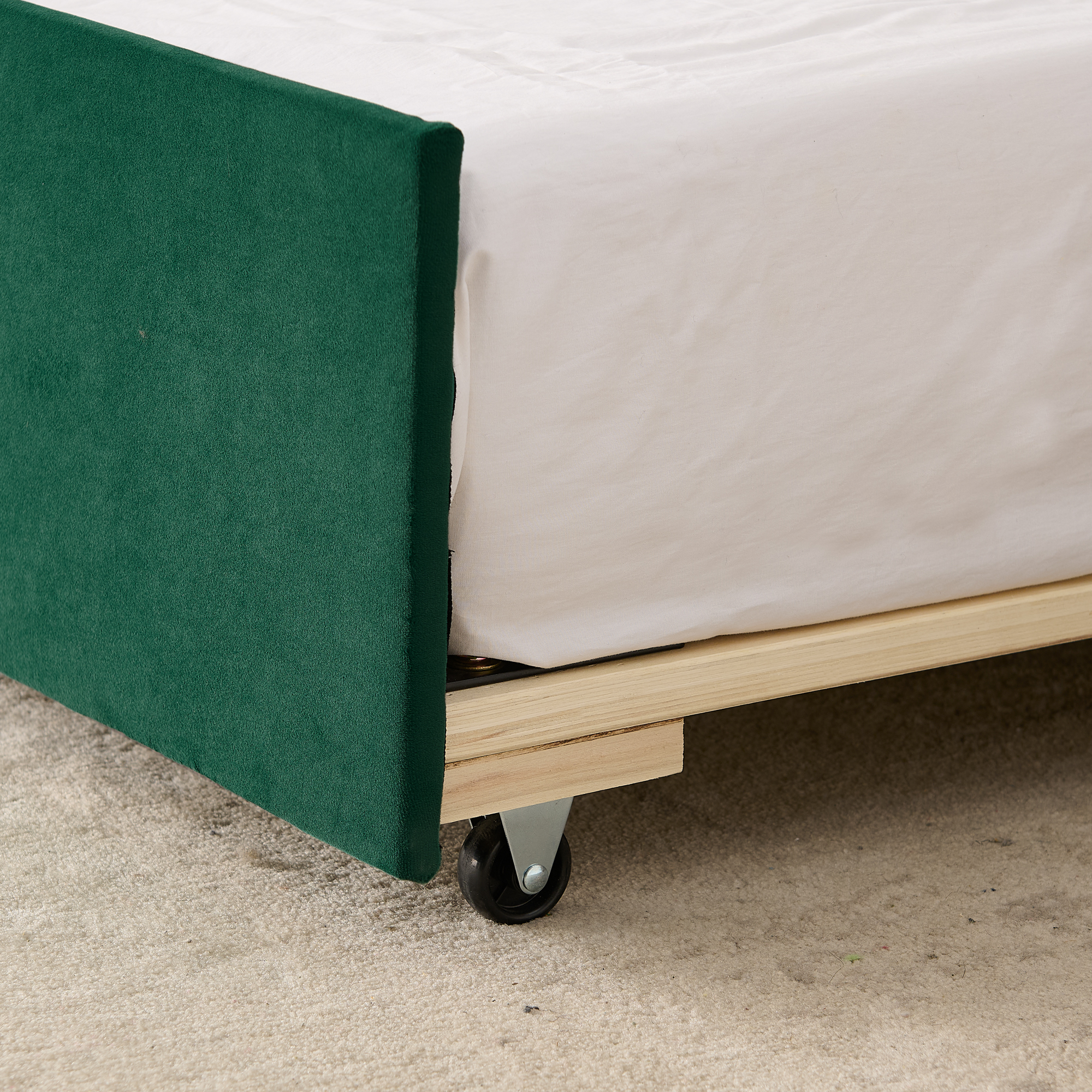 Twin Size Upholstery DayBed with Twin Size Pop-up Trundle and USB Charging Design - Image 6