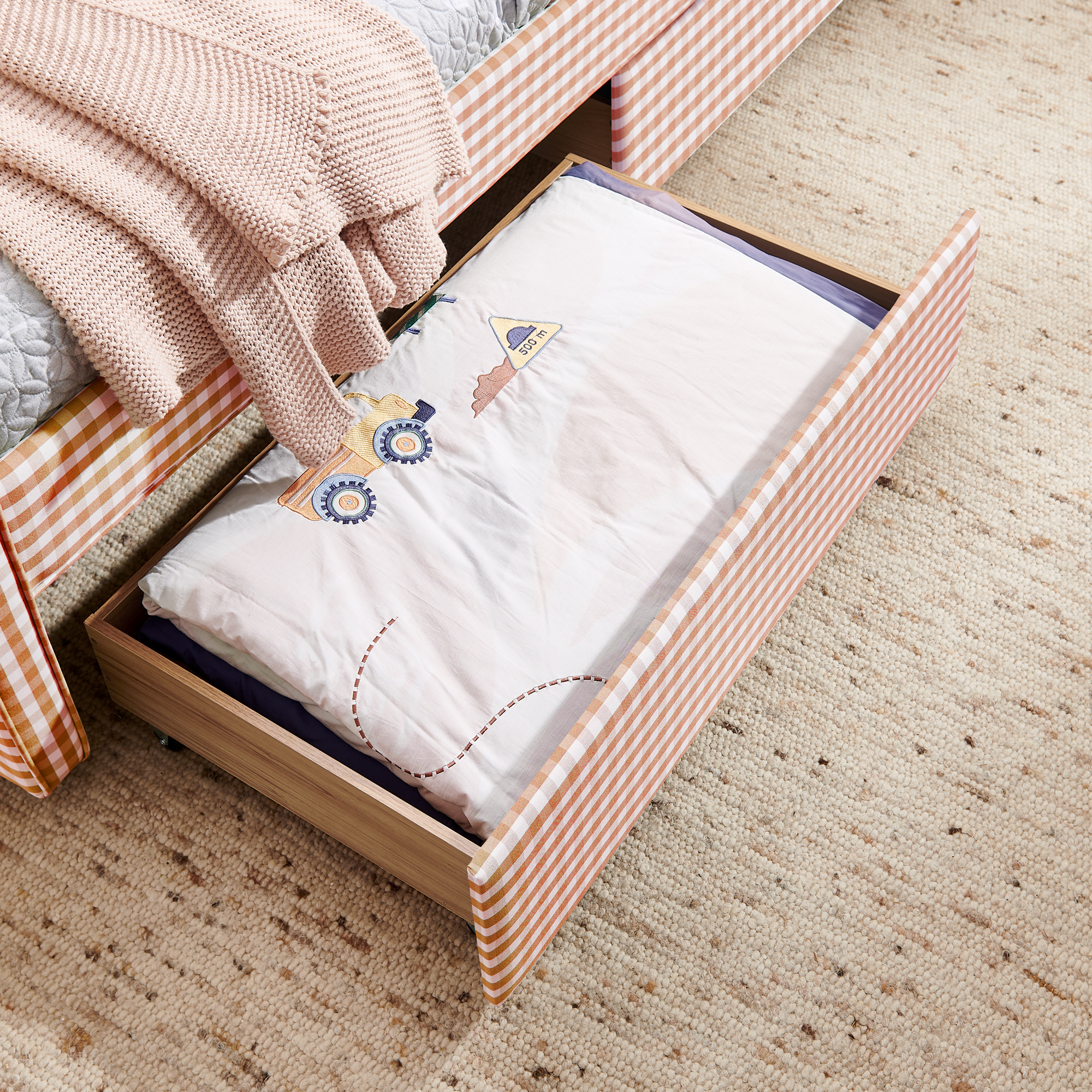 Twin Size Cozy Gingham Daybed with Two Storage Drawers, with USB Port and Adorable Wave Shaped, Linen Fabric - Image 6