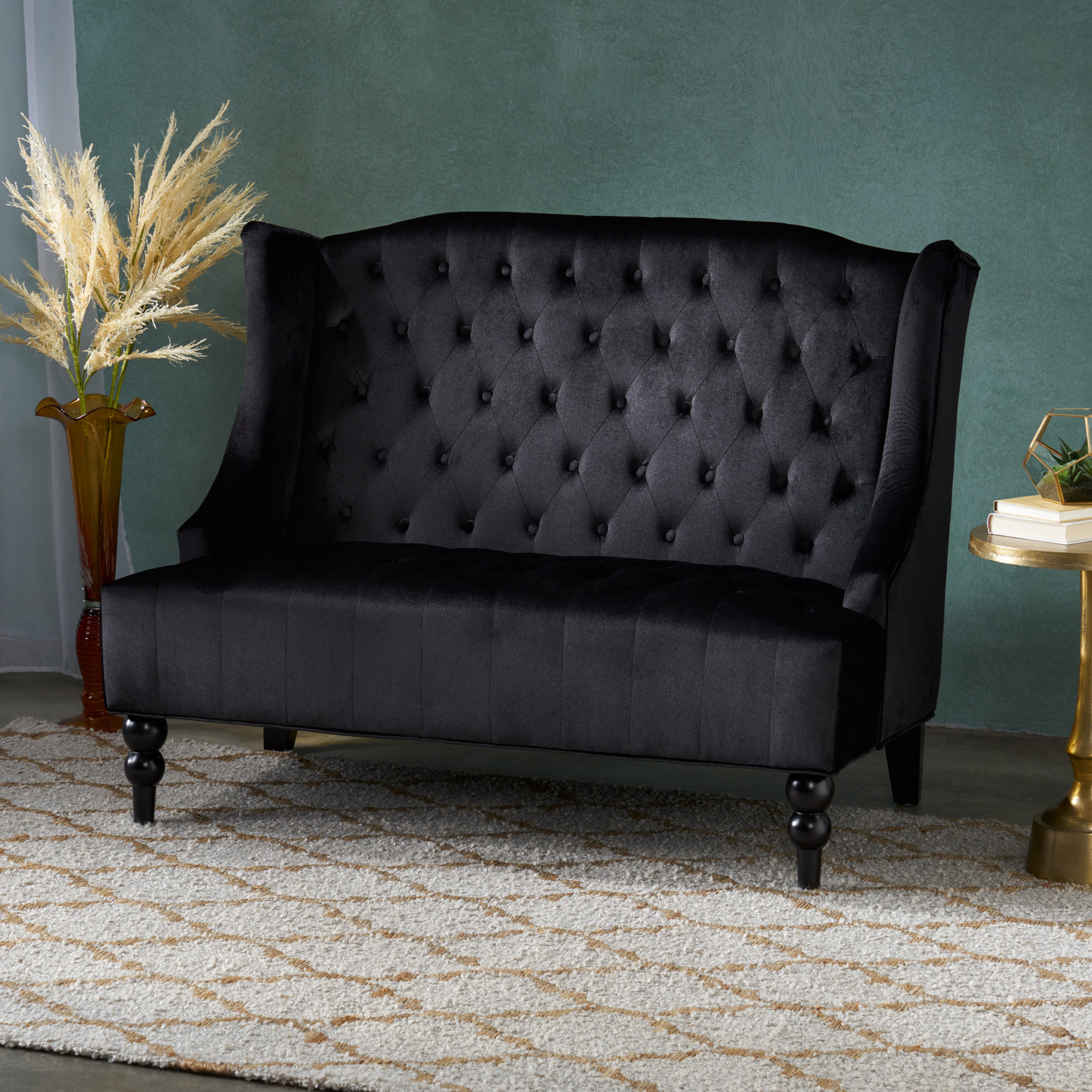 LOVESEAT - Image 1