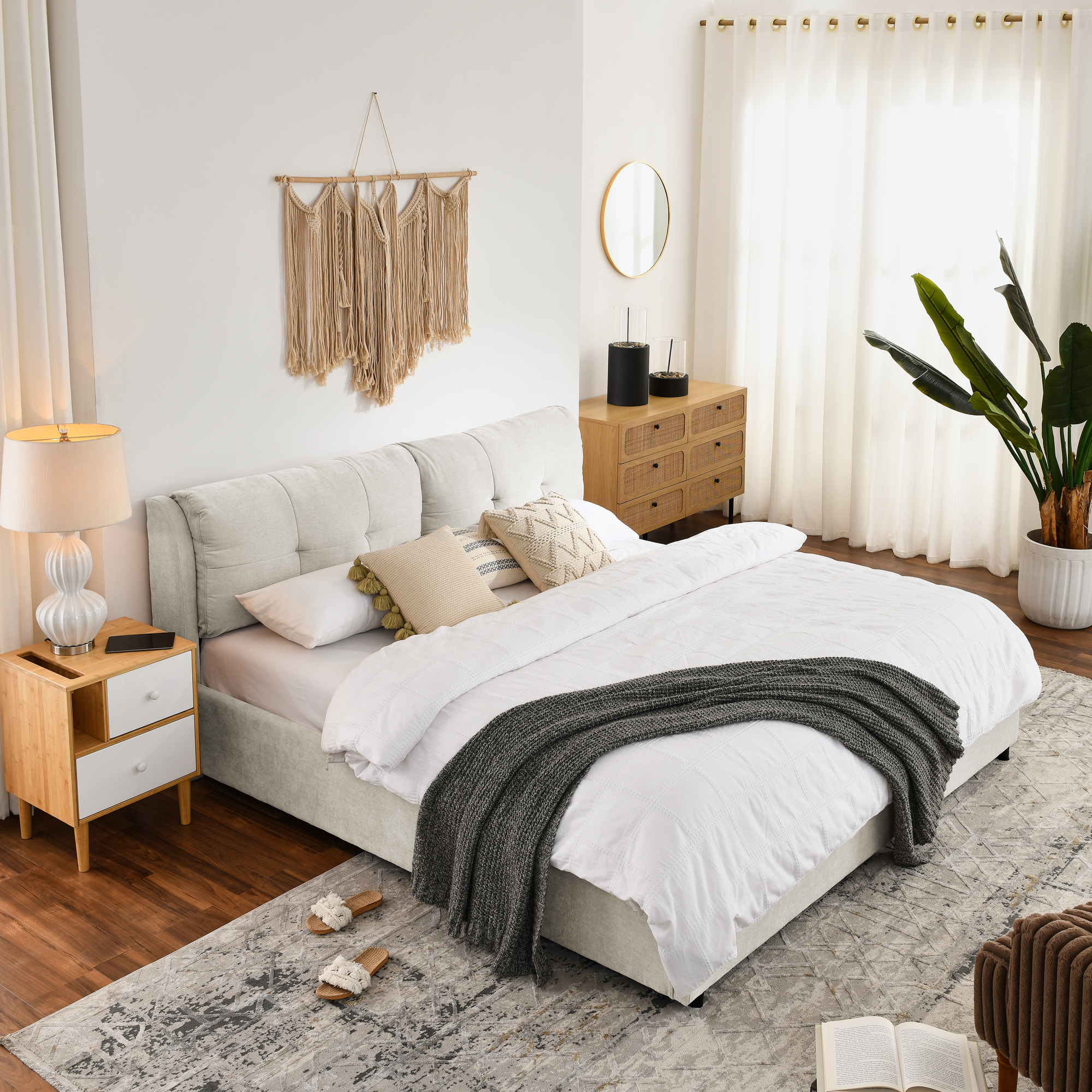 King Size Storage Upholstered Hydraulic Platform Bed with Integrated Headboard, Chenille Fabric, Beige - Image 4