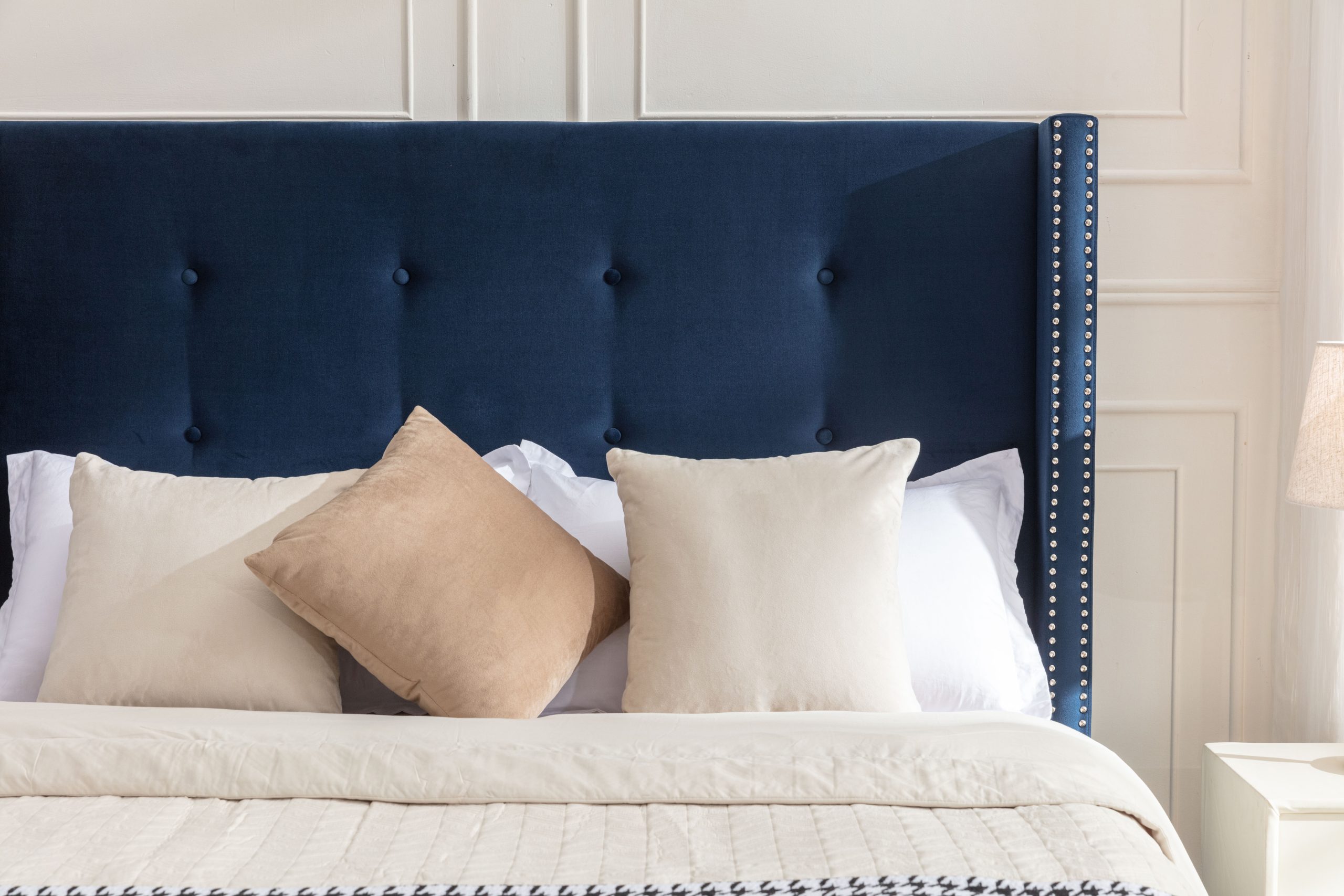 Peyton Upholstered Queen Bed / 54" High Headboard / Traditional Hand Buttoned Tufting / Nailhead Trim Wingback / No Box Spring Needed / Easy Assembly / Blue Velvet - Image 3