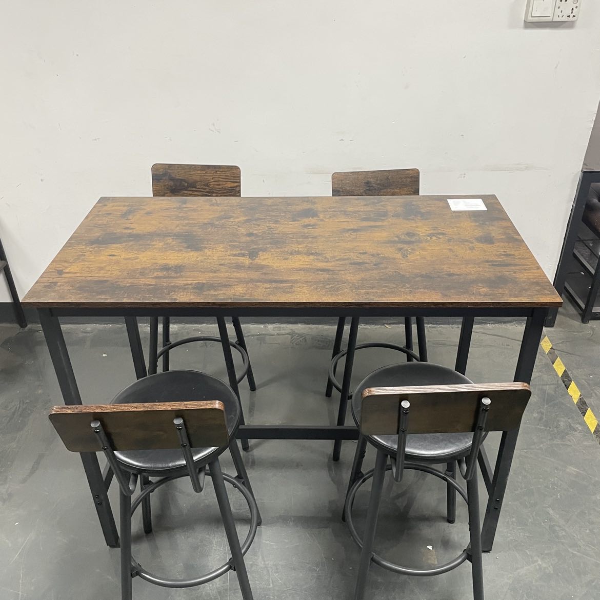 Bar Table Set with 4 Bar stools PU Soft seat with backrest, Grey, 47.24'' L x 23.62'' W x 35.43'' H - Image 3