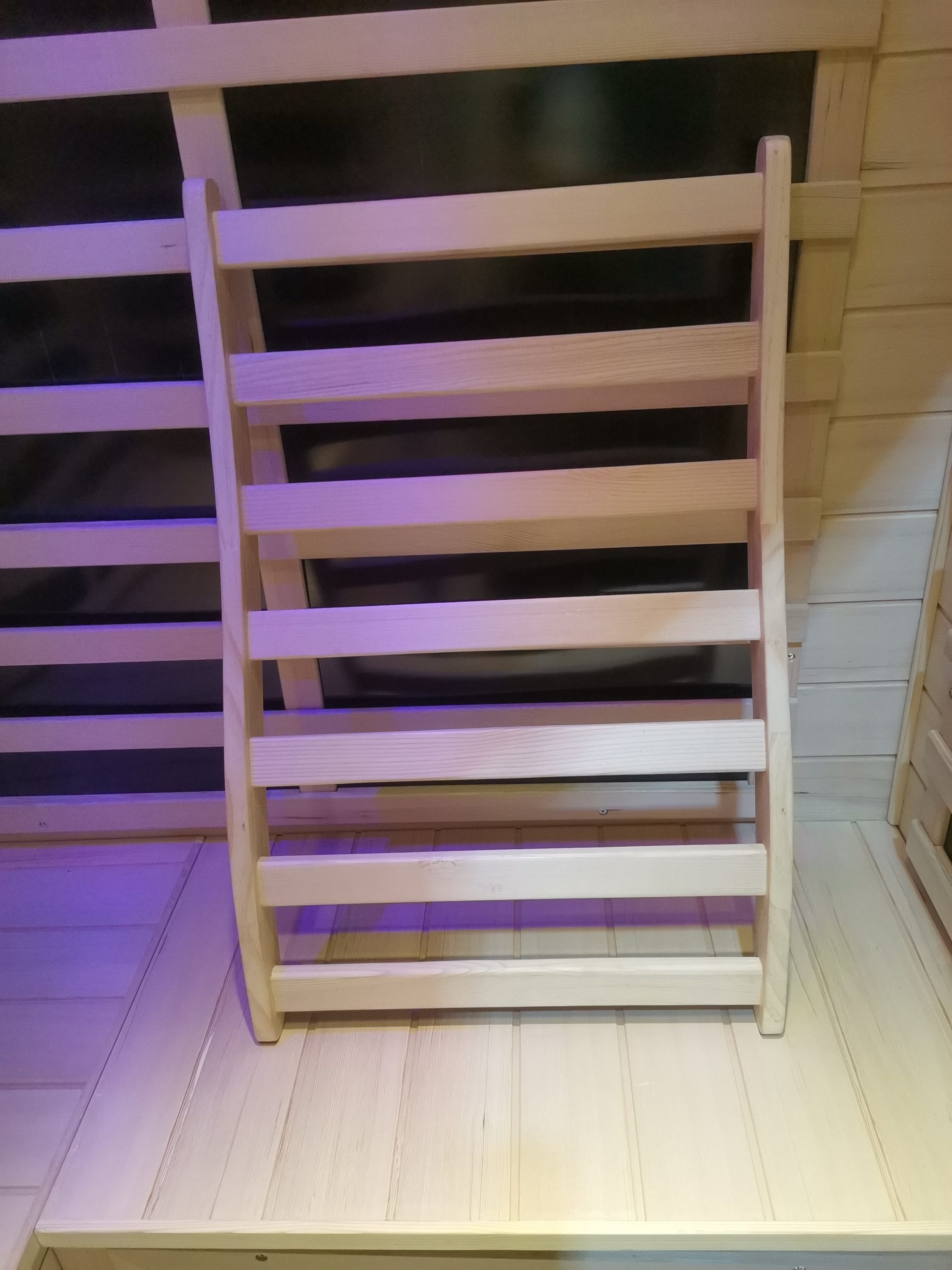 Hemlock round stick Sauna backrest - Image 3